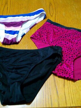 3 PC SWIM BOTTOMS SIZE SMALL NEW WITHOUT TAGS